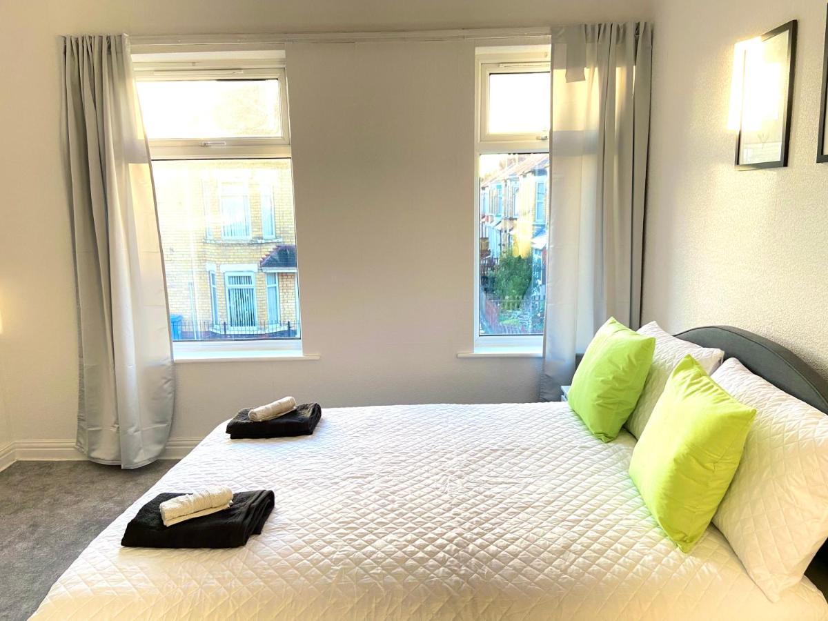 Kisobi Home Bedroom 1 キングストン・アポン・ハル エクステリア 写真